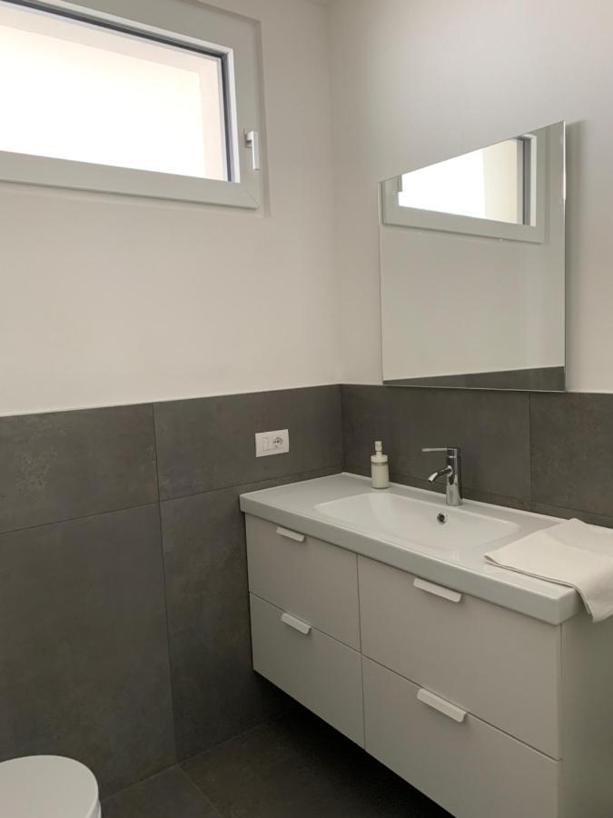 Ferienwohnung Jupiter'S Hill Riva del Garda Exterior foto